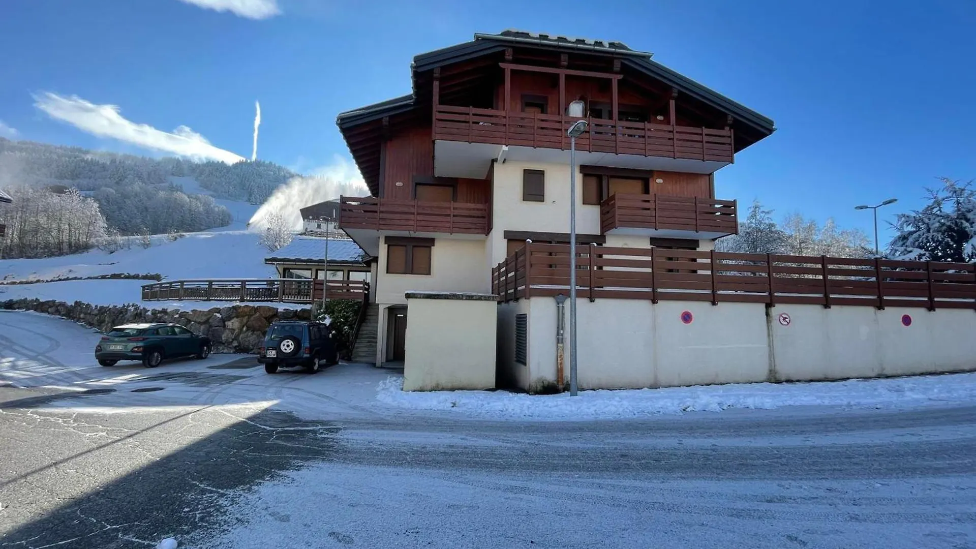 פלומה Charmant Appartement Au Pied Des Pistes Avec Piscine Et Parking - Fr-1-505-13 0*,
